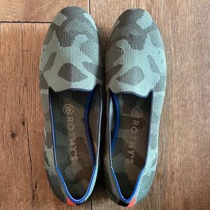 Rothy’s The Loafer in camouflage - fits women’s US9. Great condition!